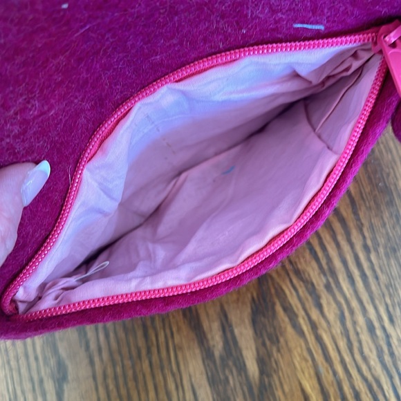 Handmade Felt Wool Clutch Purse • Leaf Motif - Picture 5 of 8